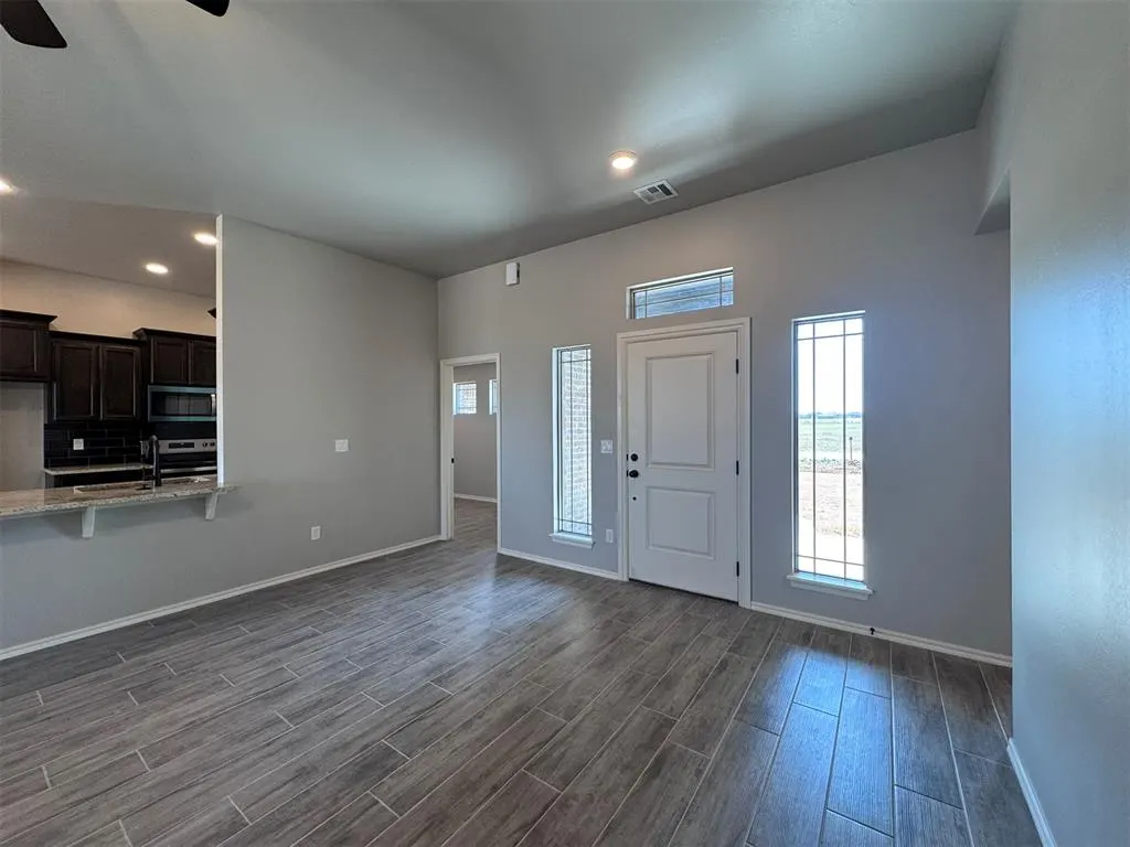 Photo 3 — 24951 Belmont Pass, Cashion, OK 73016