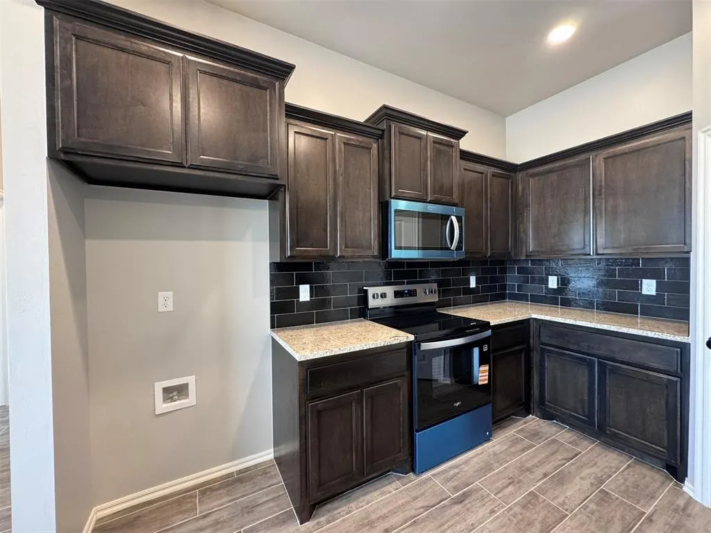 Photo 10 — 24951 Belmont Pass, Cashion, OK 73016