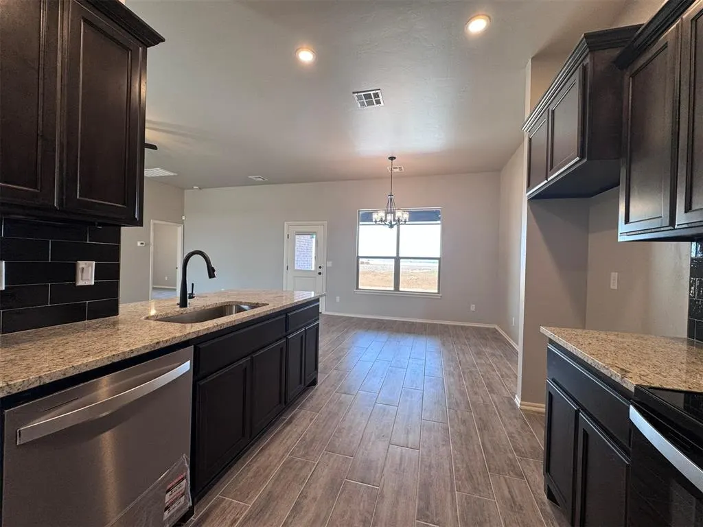 Photo 13 — 24951 Belmont Pass, Cashion, OK 73016