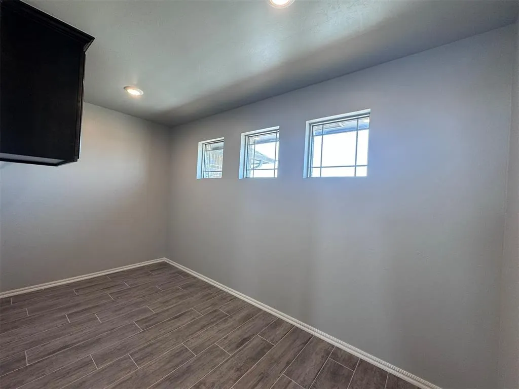 Photo 32 — 24951 Belmont Pass, Cashion, OK 73016