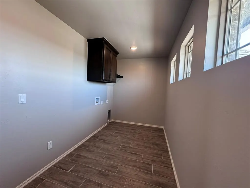 Photo 33 — 24951 Belmont Pass, Cashion, OK 73016