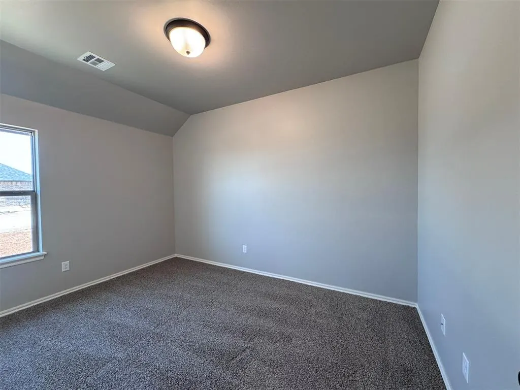 Photo 37 — 24951 Belmont Pass, Cashion, OK 73016