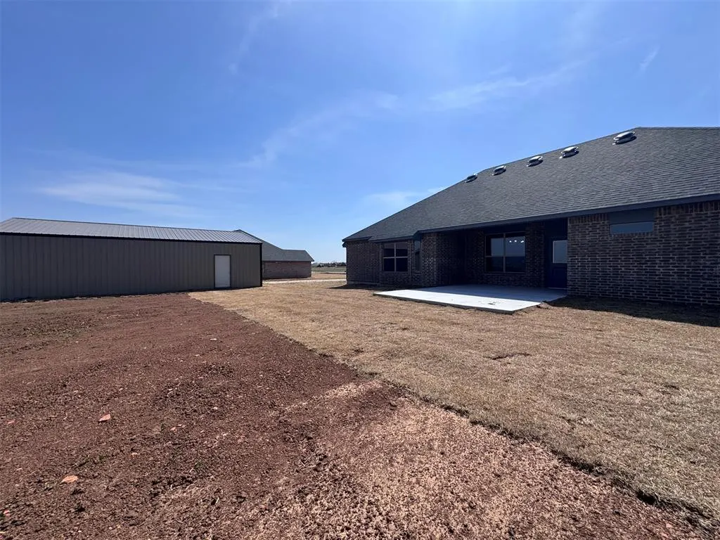 Photo 43 — 24951 Belmont Pass, Cashion, OK 73016