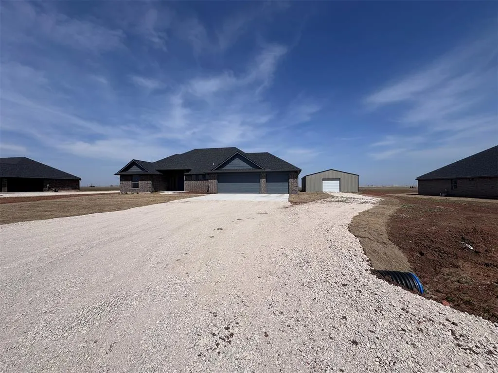 Photo 47 — 24951 Belmont Pass, Cashion, OK 73016
