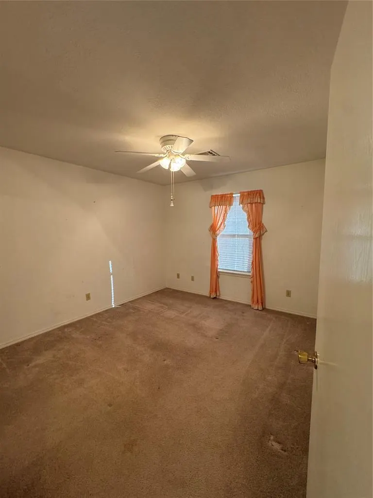 Photo 9 — 3 Liberty Lane, Elk City, OK 73644