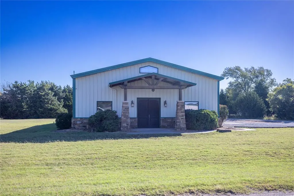 Front exterior — 1601 Corbin Lane, Weatherford, OK 73096