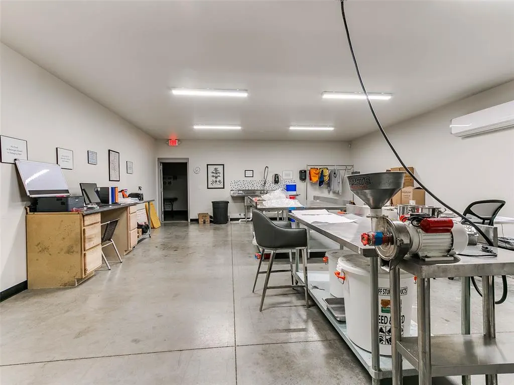 Photo 47 — 1610 N Harrison Street, Shawnee, OK 74804