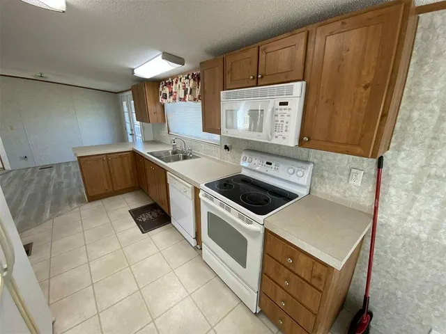 Photo 8 — 15755 96th Street, Lexington, OK 73051