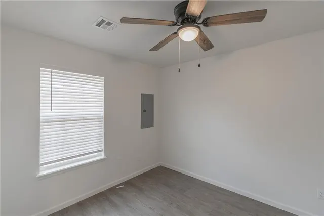 Photo 7 — 566 Parkhill Circle, Newcastle, OK 73065