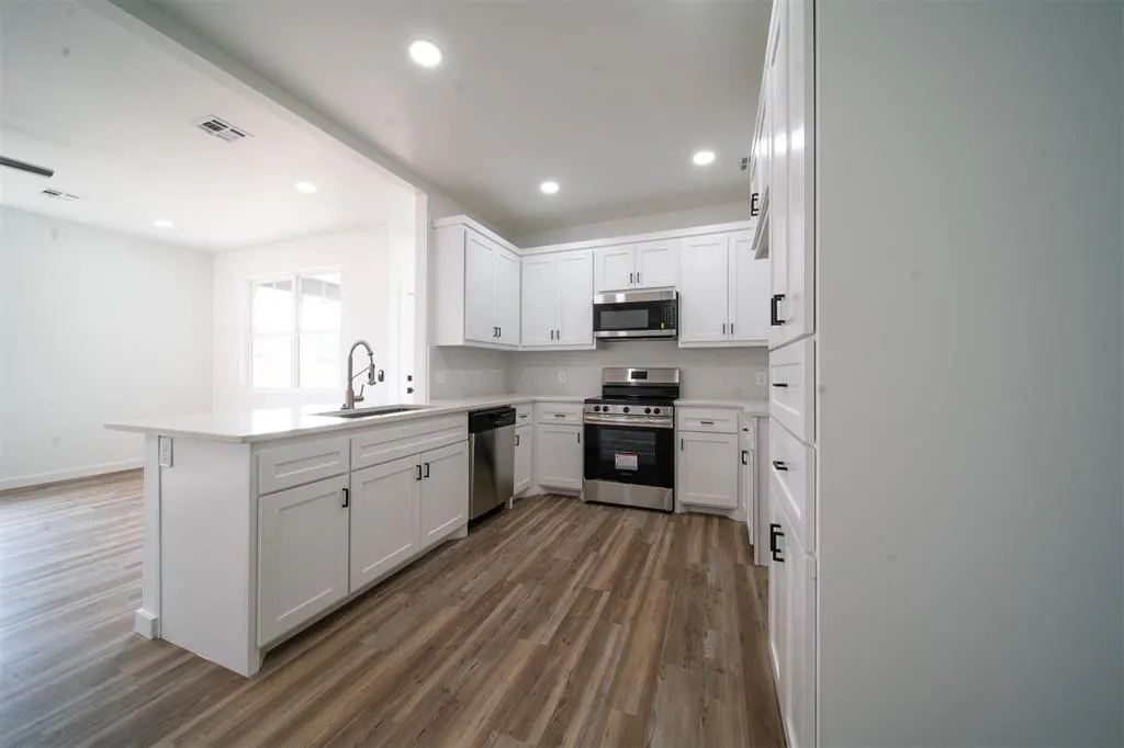 Photo 9 — 232 NW 122nd Street, Oklahoma City, OK 73114