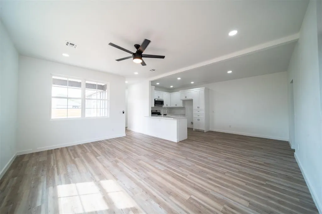 Photo 11 — 232 NW 122nd Street, Oklahoma City, OK 73114
