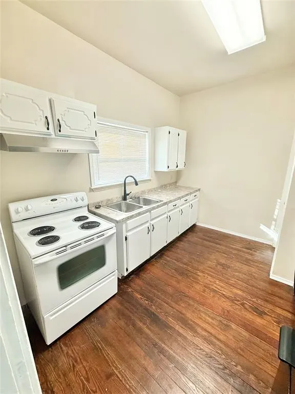 Photo 6 — 209 E 2ND Street, Blair, OK 73526