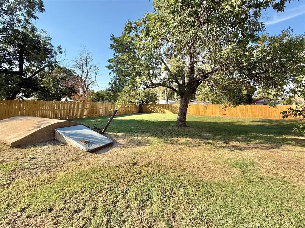 Photo 21 — 209 E 2ND Street, Blair, OK 73526
