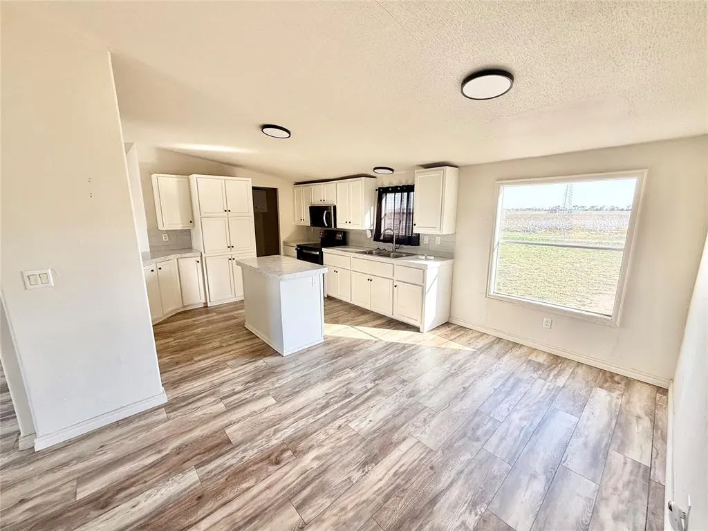 Front exterior — 500 E 7TH Street, Blair, OK 73526