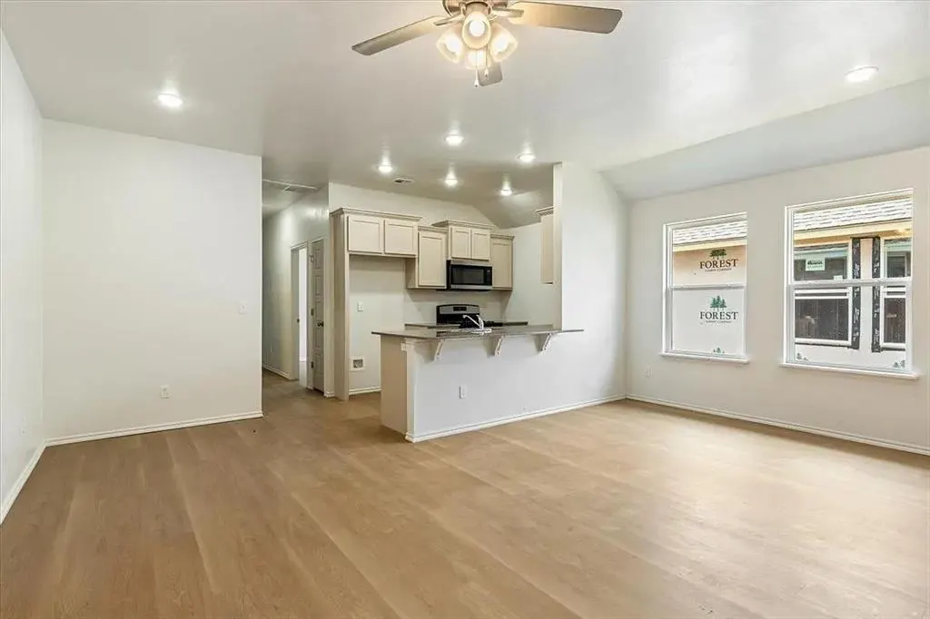 Photo 6 — 1312 SW New York Avenue B, Lawton, OK 73501