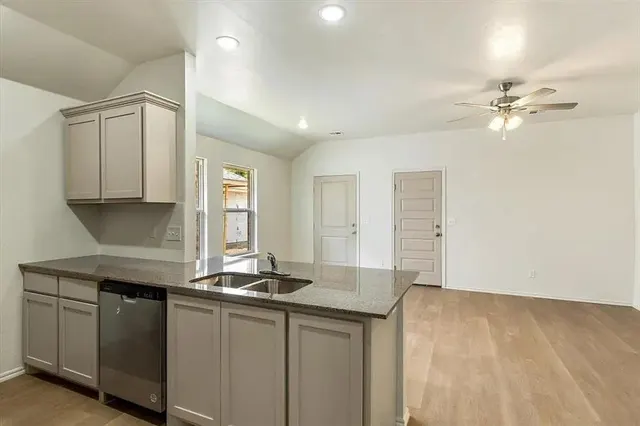 Photo 7 — 1312 SW New York Avenue B, Lawton, OK 73501