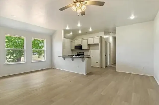 Photo 3 — 1324 SW New York Avenue A, Lawton, OK 73501