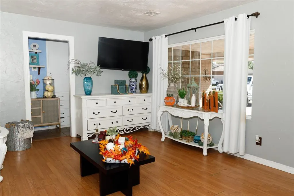 Photo 5 — 4045 NW 33rd Street, Oklahoma City, OK 73112