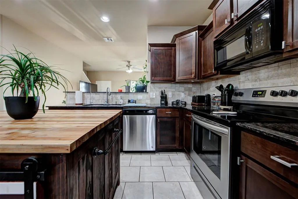 Photo 10 — 13105 Camden Drive, Piedmont, OK 73078