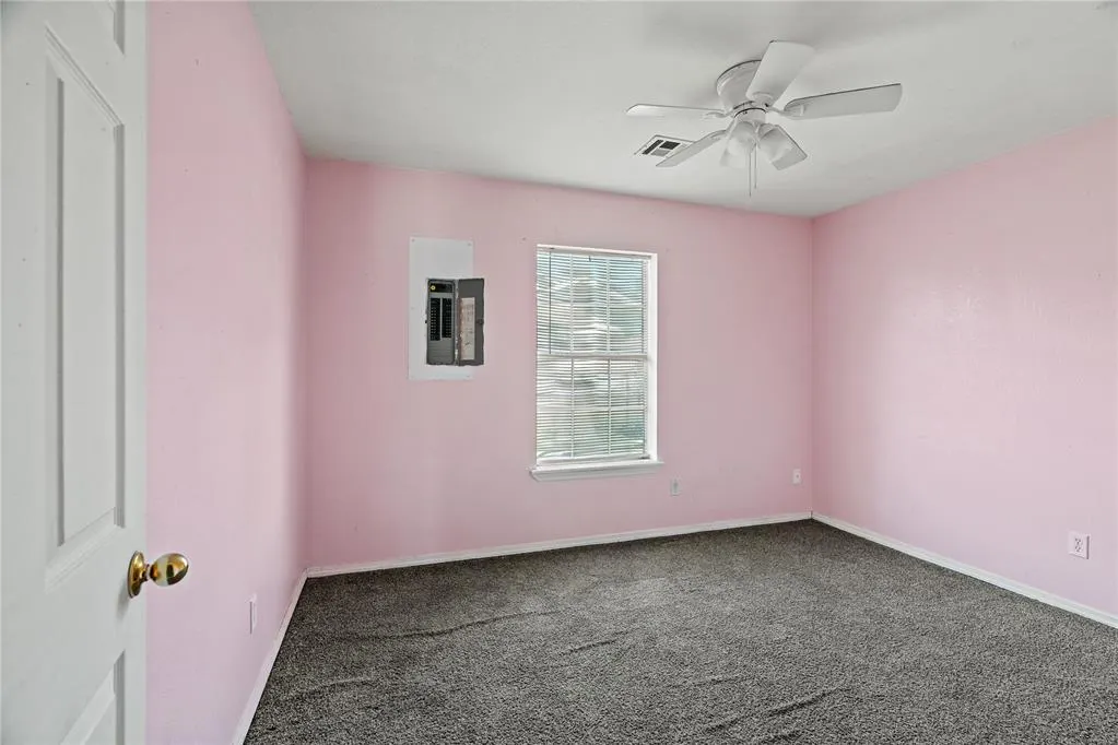 Photo 10 — 704 W Ridge Avenue, McAlester, OK 74501