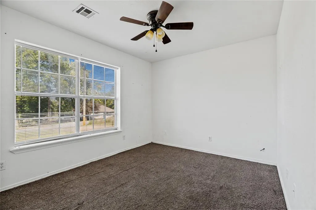 Photo 11 — 704 W Ridge Avenue, McAlester, OK 74501