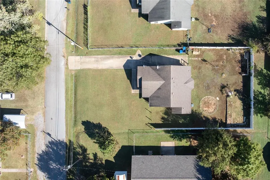 Photo 17 — 704 W Ridge Avenue, McAlester, OK 74501