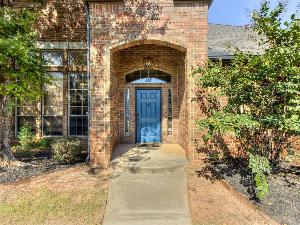 Photo 2 — 513 NW 154th Street, Edmond, OK 73013