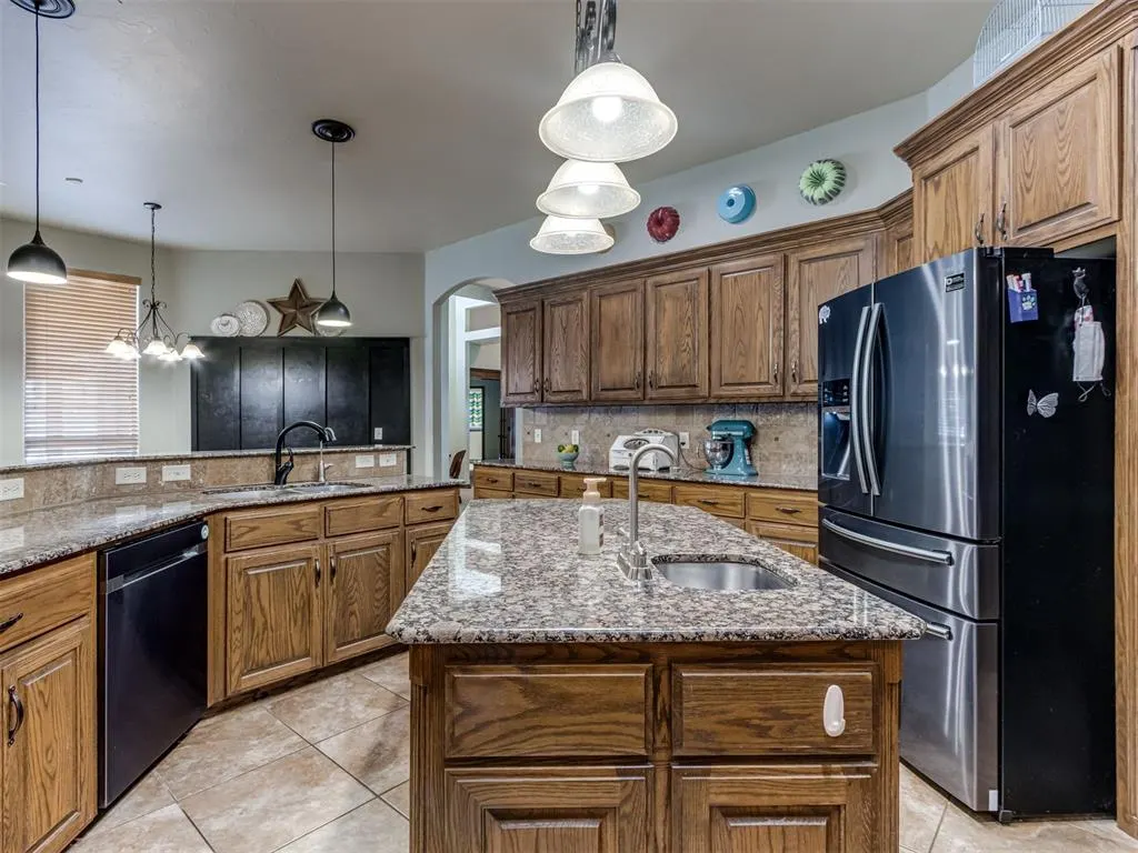 Photo 13 — 513 NW 154th Street, Edmond, OK 73013