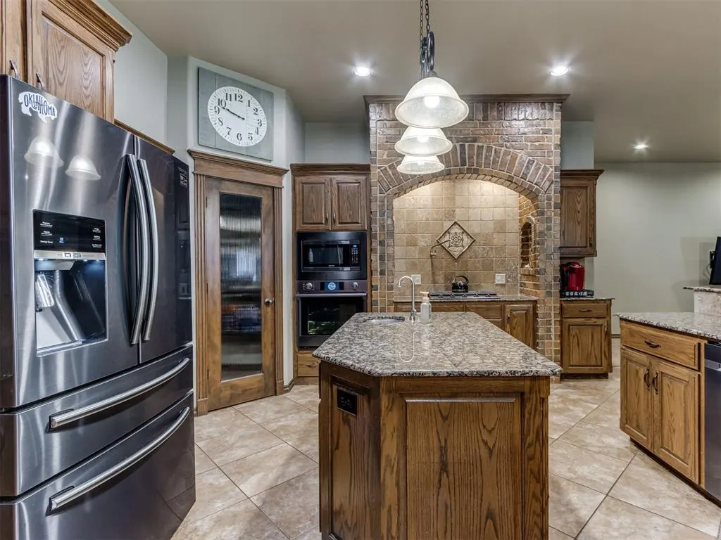 Photo 14 — 513 NW 154th Street, Edmond, OK 73013