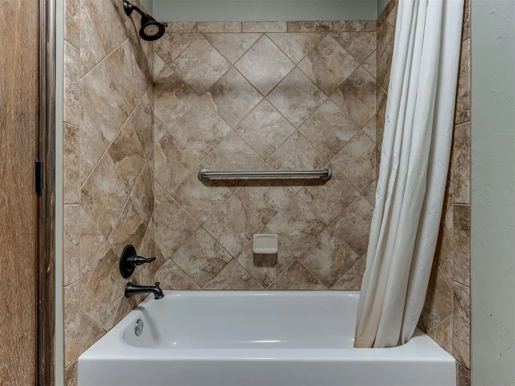Photo 37 — 513 NW 154th Street, Edmond, OK 73013
