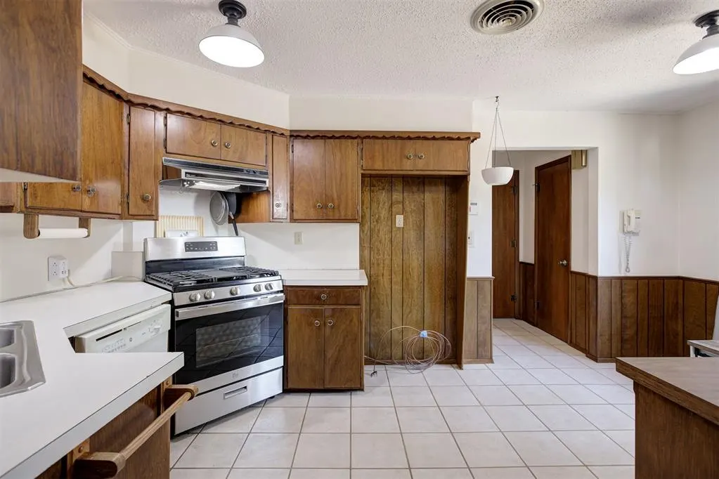 Photo 14 — 4808 N Willow Avenue, Bethany, OK 73008