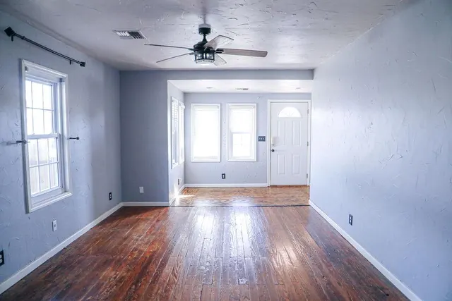 Photo 3 — 801 E 1st Street, Cordell, OK 73632
