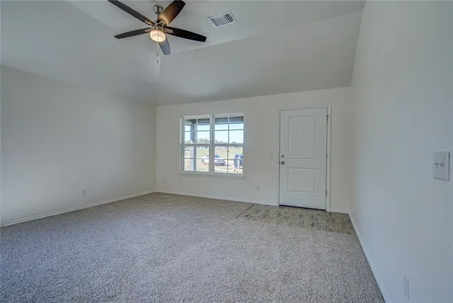 Photo 6 — 2405 S 27th Court, Chickasha, OK 73018