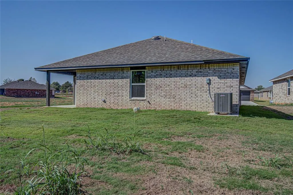 Photo 30 — 2405 S 27th Court, Chickasha, OK 73018
