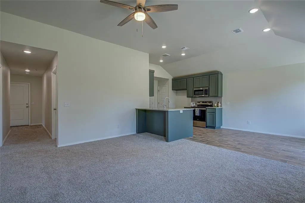 Photo 5 — 2401 S 27th Court, Chickasha, OK 73018