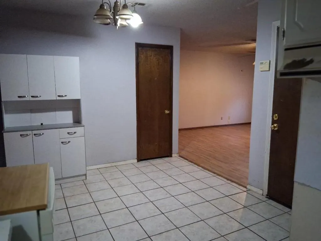 Photo 4 — 303 Liza Lane, Tecumseh, OK 74873