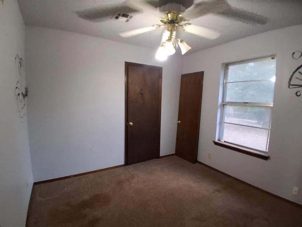 Photo 5 — 303 Liza Lane, Tecumseh, OK 74873