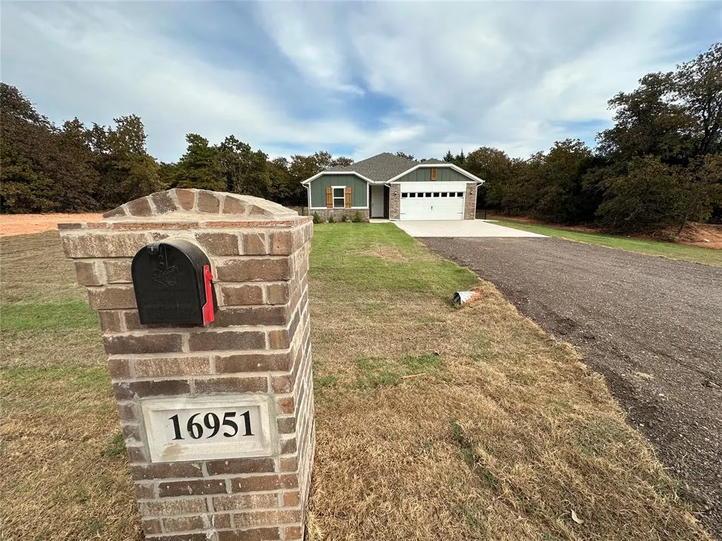 Front exterior — 16951 Lantana Loop, Newalla, OK 74857