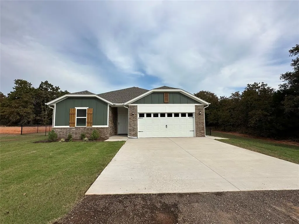 Photo 2 — 16951 Lantana Loop, Newalla, OK 74857