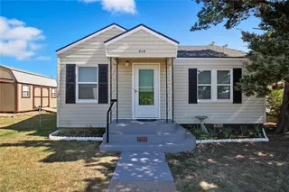 Sold home at 414 N Elm Street