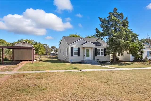 Photo 6 — 414 N Elm Street, Granite, OK 73547