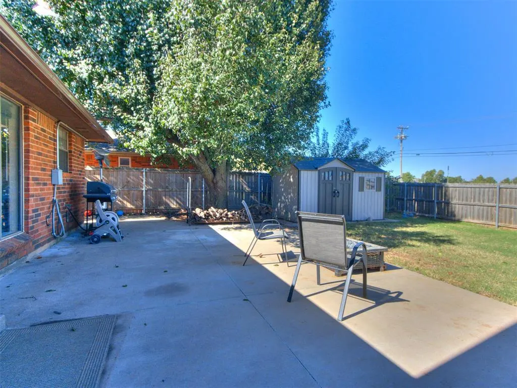 Photo 6 — 8901 NW 92nd Street, Oklahoma City, OK 73132