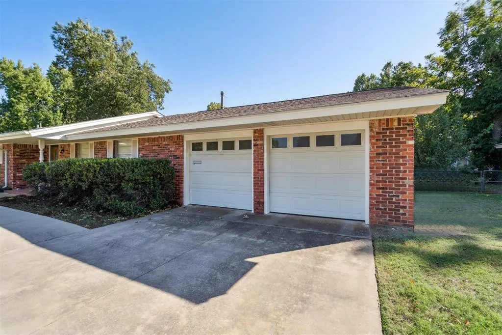 Photo 4 — 2666 Brentwood Drive, Norman, OK 73069