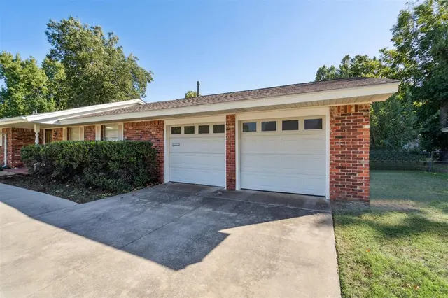 Photo 4 — 2666 Brentwood Drive, Norman, OK 73069