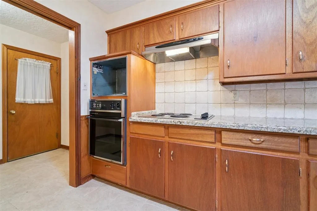 Photo 16 — 2666 Brentwood Drive, Norman, OK 73069