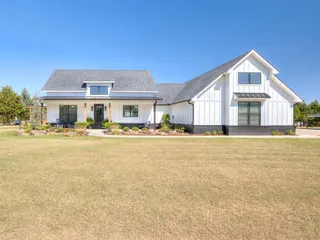 Sold home at 43512 E 45TH Street