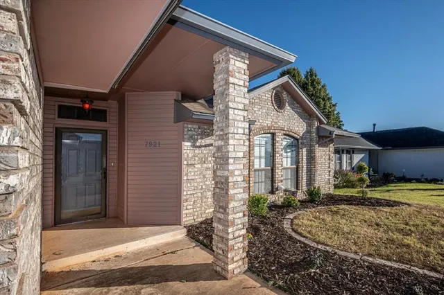 Front exterior — 7921 NW 81st Street, Oklahoma City, OK 73132