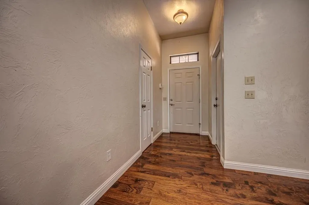 Photo 6 — 7921 NW 81st Street, Oklahoma City, OK 73132