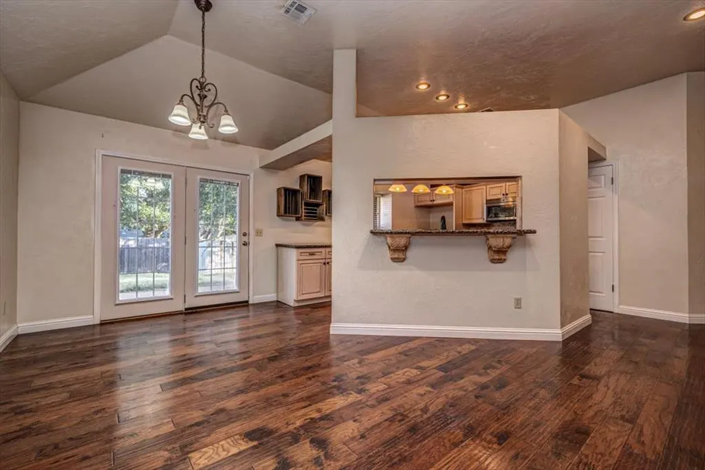 Photo 13 — 7921 NW 81st Street, Oklahoma City, OK 73132