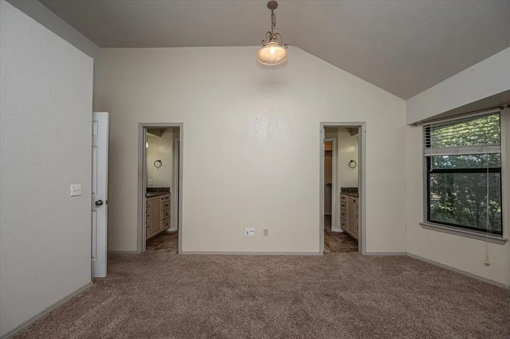 Photo 18 — 7921 NW 81st Street, Oklahoma City, OK 73132